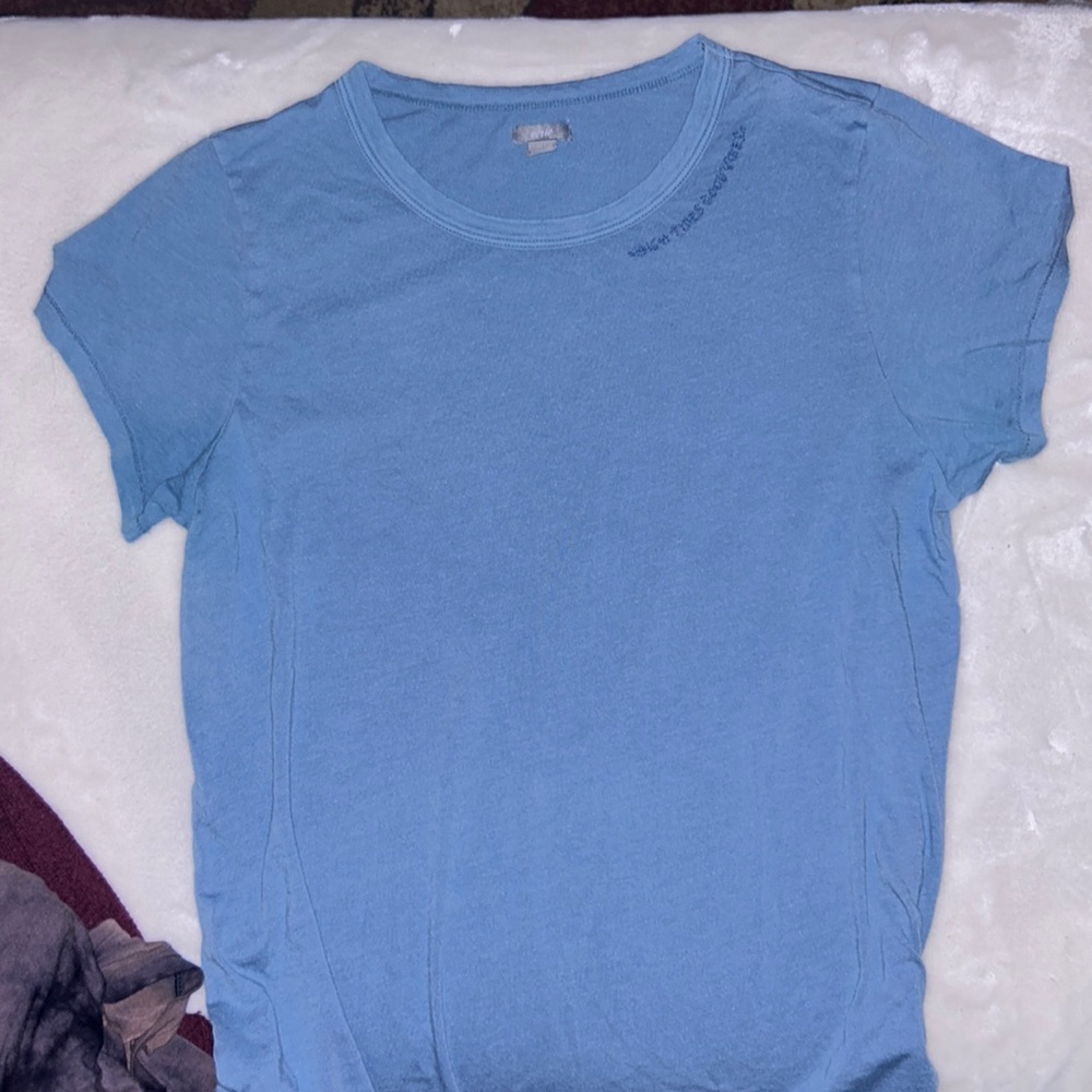 AERIE TEE “high hopes good vibes